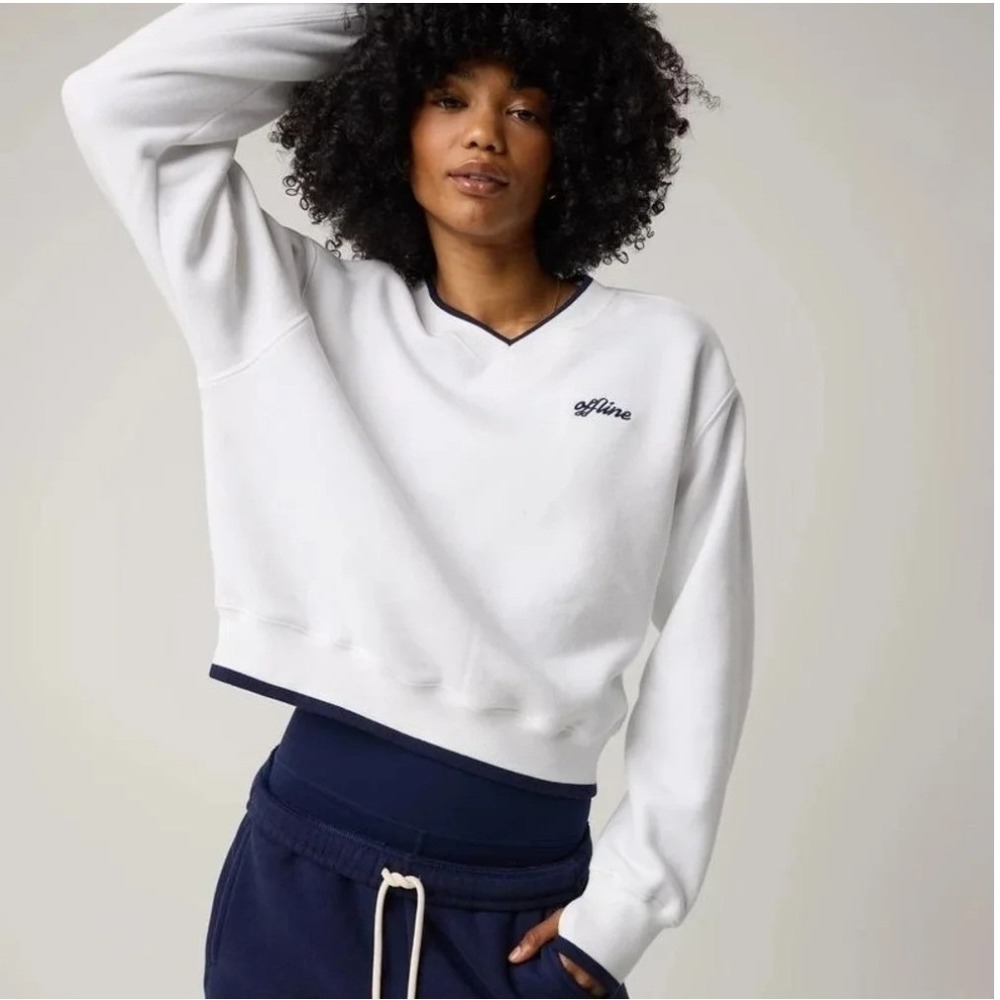 Aerie Offline Real Me V-Neck Sweatshirt White Navy Blue Cropped Pullover M/L
